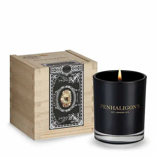 9186_Penhaligons_maduro_leaf_Conf_candle_Terriacaprofumilatina